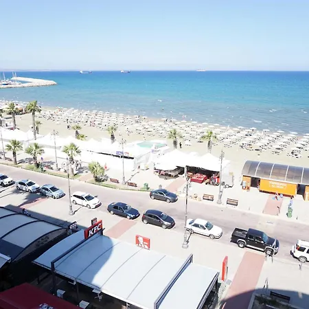Lazuli Sea View Beachfront Ap 21 Lägenhet Larnaca