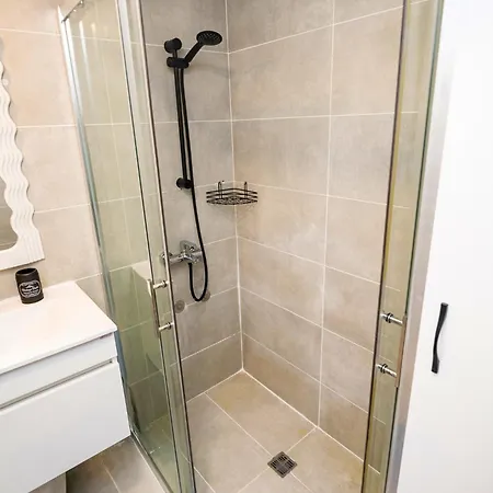 Lägenhet Lazuli Sea View Beachfront Ap 21 *