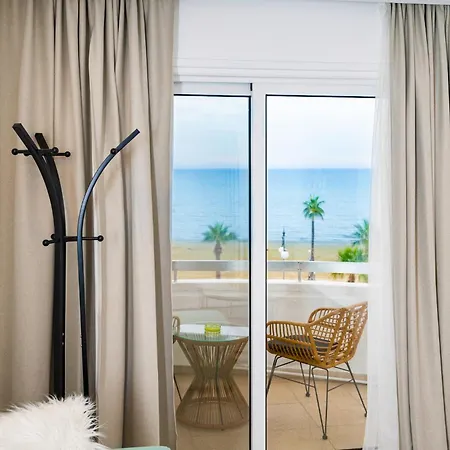 Lägenhet Lazuli Sea View Beachfront Ap 21