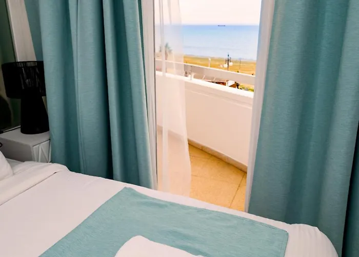 Lazuli Sea View Beachfront Ap 21