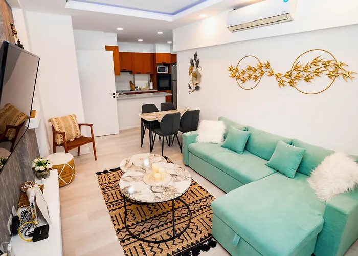 Lazuli Sea View Beachfront Ap 21 Lárnaca