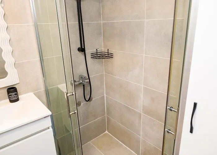 Apartment Lazuli Sea View Beachfront Ap 21 *