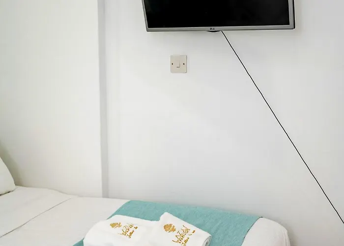 Апартаменты Lazuli Sea View Beachfront Ap 21